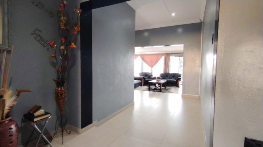 7 Bedroom Property for Sale in Deneysville Free State